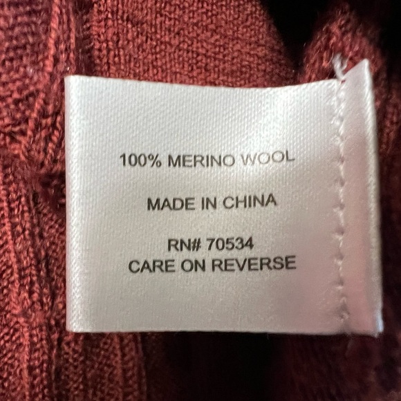 Orvis Mens  100% Merino Wool 1/4 Zip Pullover Sweater Large. 833 - Picture 3 of 3